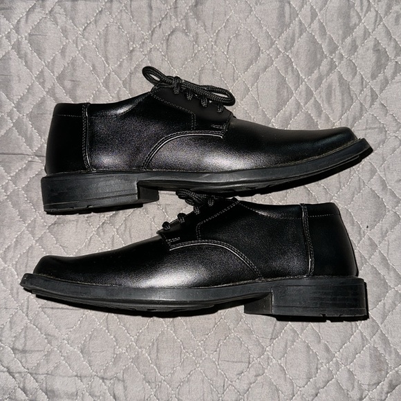 F & T KID BOY YOUTH BLACK FORMAL WEDDING DRESS SHOES - Picture 5 of 9